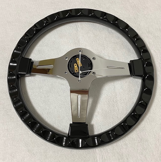 新品 ステアリング ビス リベット付き レトロ ハンドル ナルディ 新品 ステアリング ビス リベット付き レトロ ハンドル ナルディ