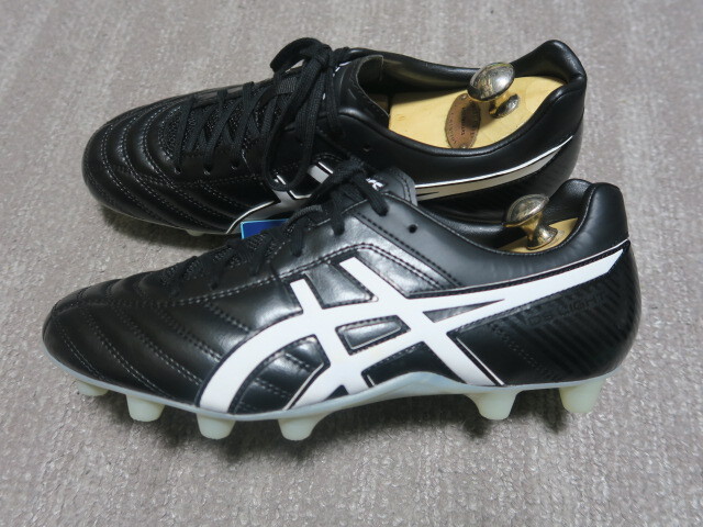 未使用 タグ付★人気 アシックス asics DS LIGHT WB 2 サッカーシューズ サッカースパイク 幅広 土 天然芝 人工芝 26.5cm 黒白_画像3