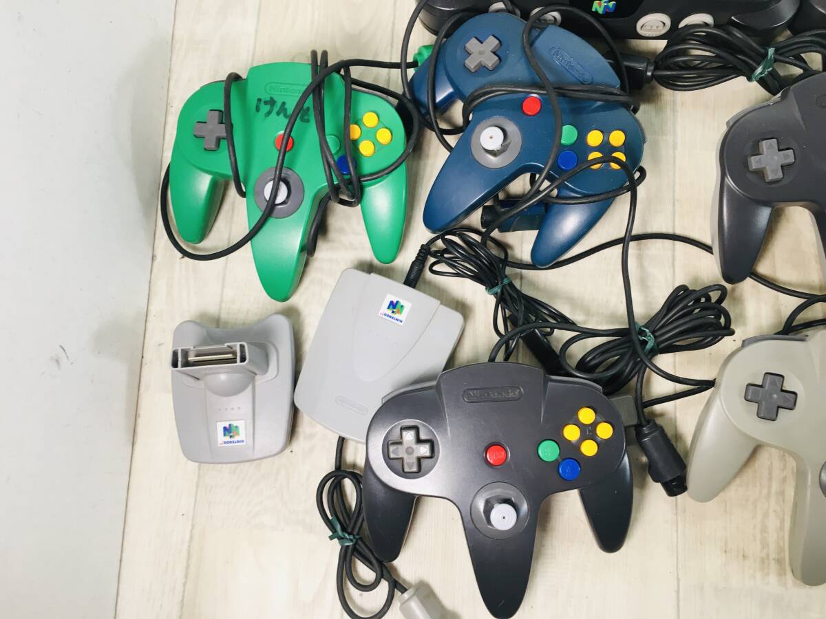 ★★ジャンク N64 本体 5台＋コントローラー まとめ売り 同梱不可の画像4