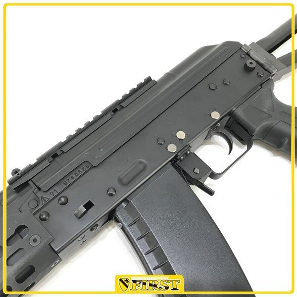 9386】東京マルイ製 AKS74U クリンコフ 次世代電動ガン ガンケース、スペアマガジン付き_画像5