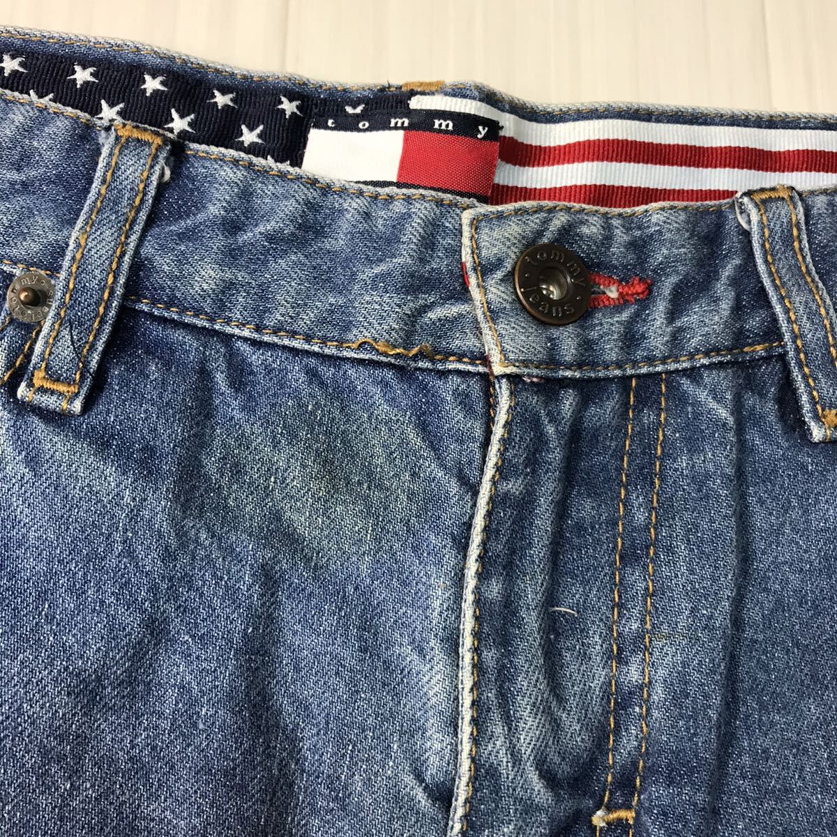 TOMMY JEANS トミー ジーンズ デニムパンツ ショートパンツ 1 インディゴブルー ダメージ加工 パッチワーク 国旗 フラッグタグ_画像5