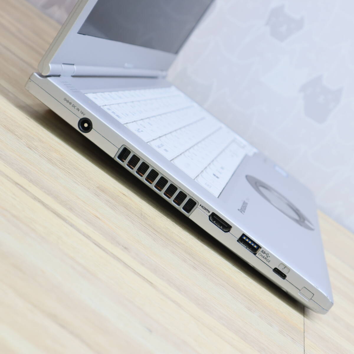 ★中古PC 高性能8世代4コアi5！M.2 SSD256GB メモリ8GB★CF-LV8 Core i5-8365U Webカメラ Win11 MS Office2019 Home&Business★P68587の画像7