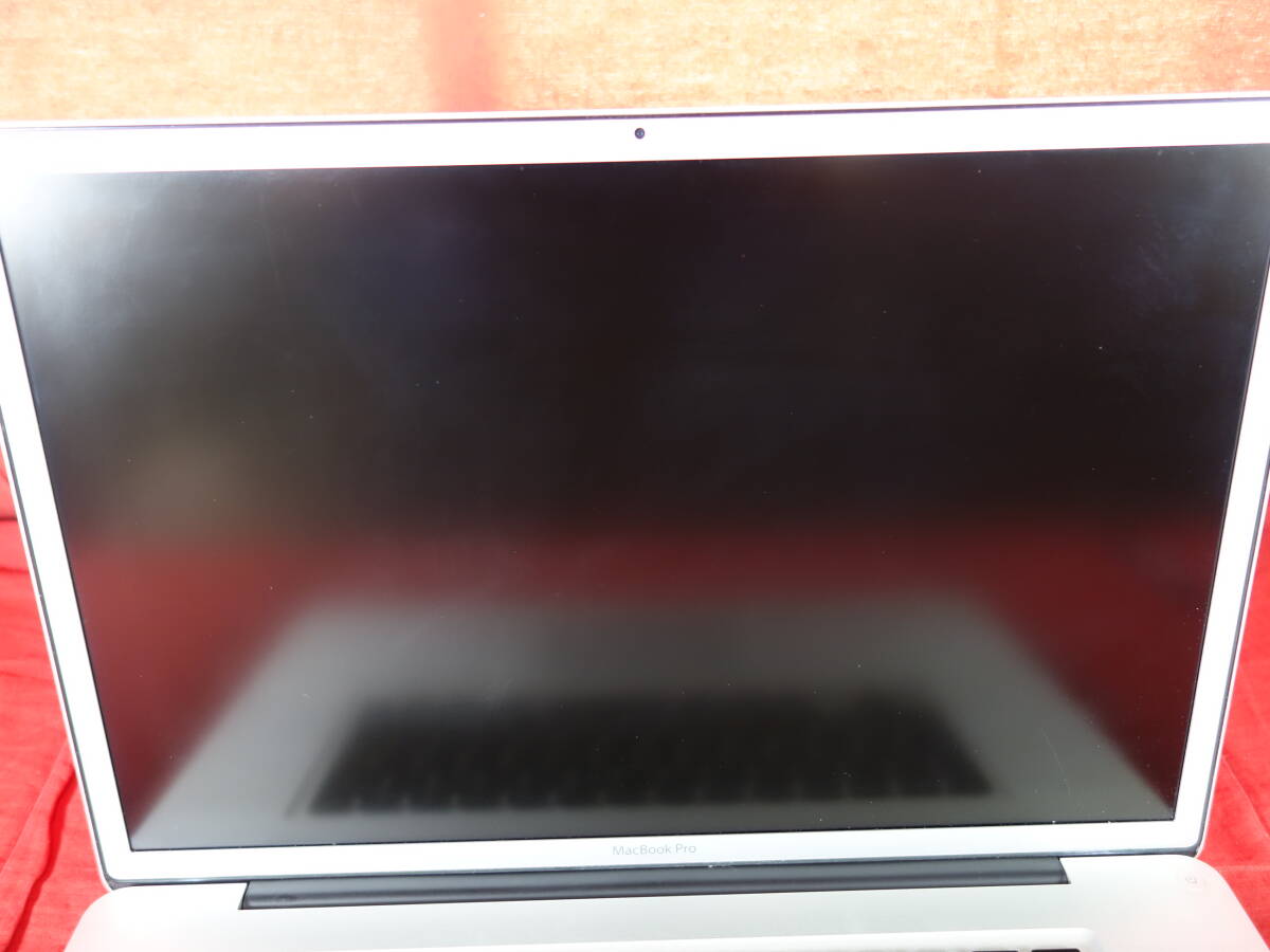 Apple　MacBook Pro (17-inch, Late2011) A1297 【通電不可】 メモリ/HDDなし　中古 ノートPC 【ジャンク】_画像2