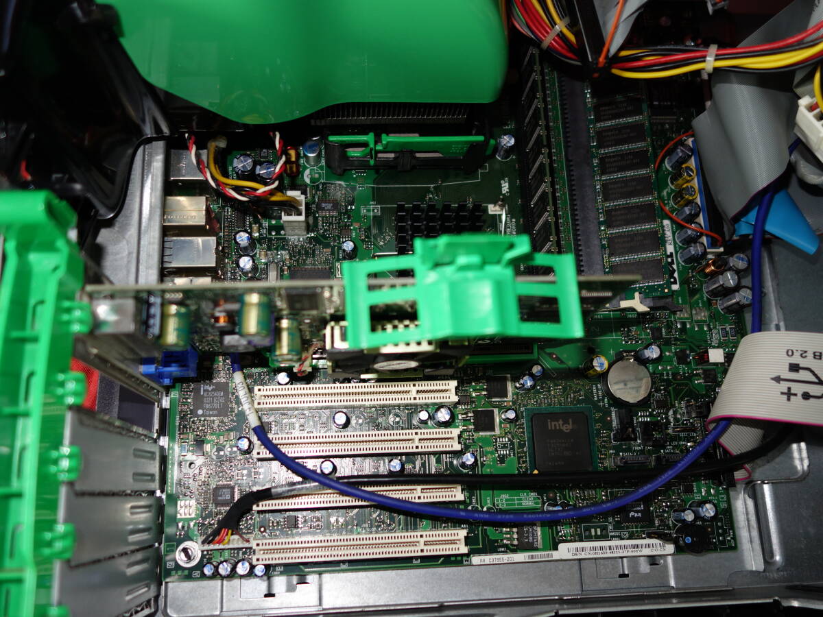 【希少品】 DELL PRECISION 360 【Pentium4 3.0GHz】 【BIOS確認済】 メモリ1GB//HDDなし/OSなし 中古 デスクPC 【ジャンク】の画像9