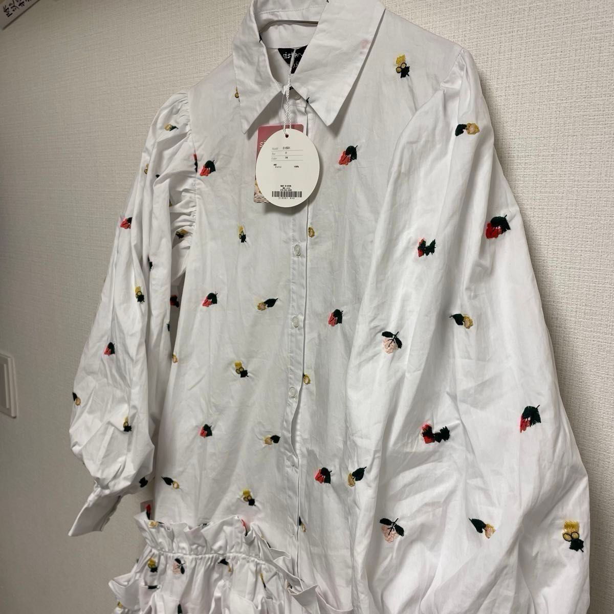 新品】sister jane フリルシャツワンピース フラワー刺繍|Yahoo 新品】sister jane フリルシャツワンピース フラワー刺繍|Yahoo