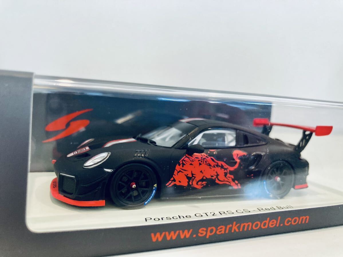 【送料無料】1/43 Spark Porsche ポルシェ 911 GT2 RS CS (991) 2019 Redbull