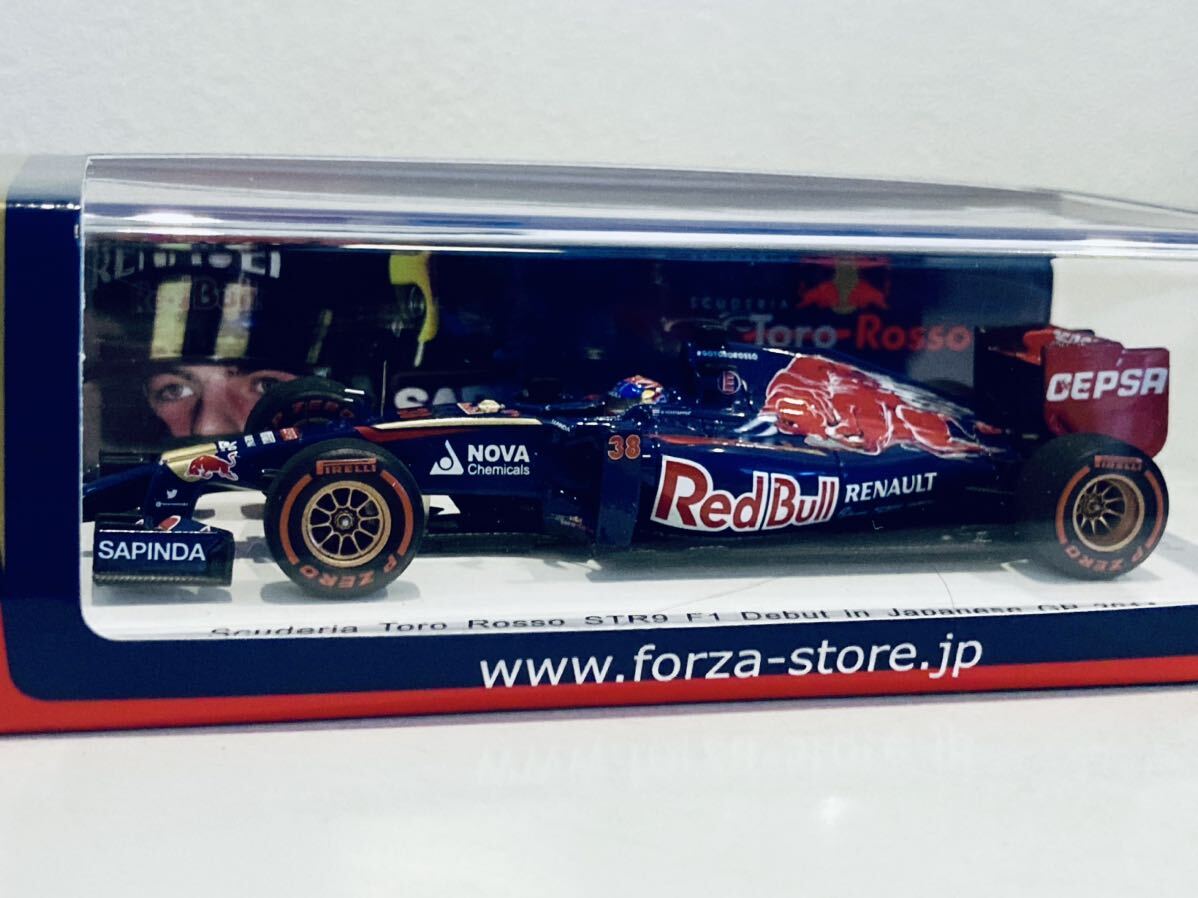 【送料無料】1/43 Spark Forza特注 Toro Rossoトロロッソ ルノー STR9 M.Verstappen フェルスタッペン F1 Debuet in Japanese GP 2014_画像1