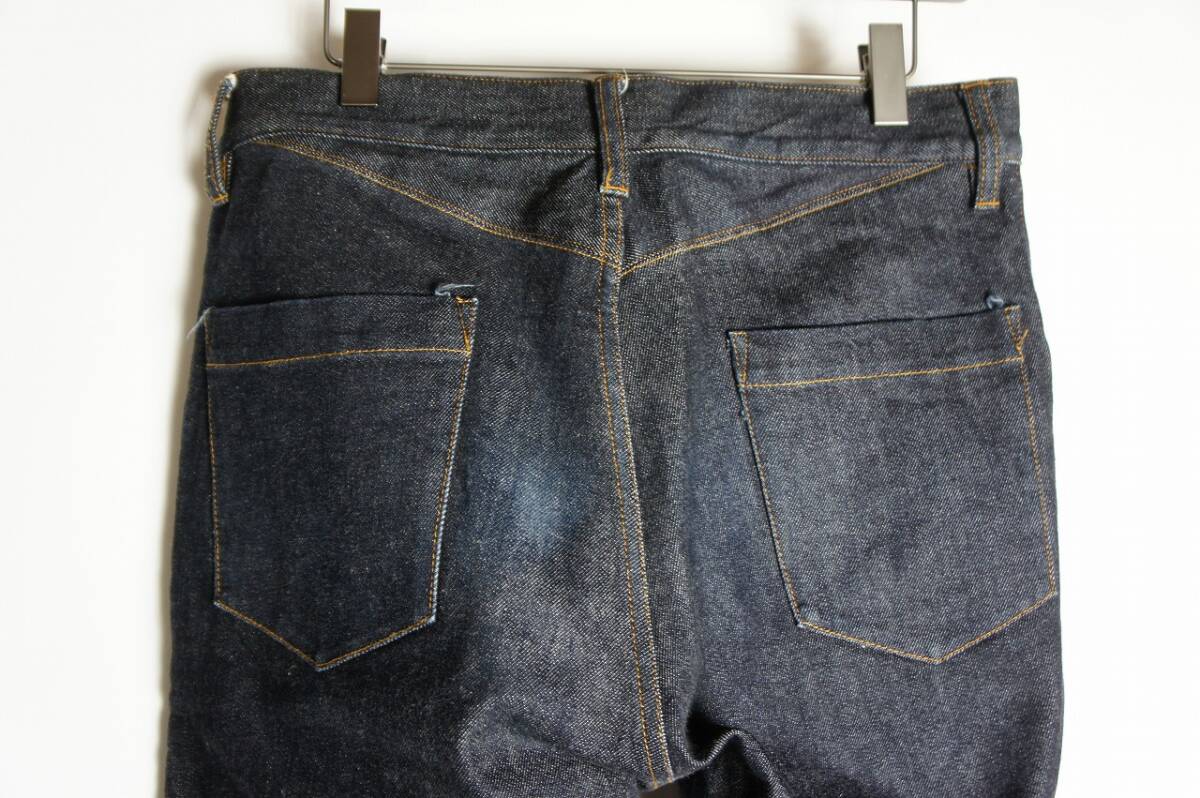 美品 UNITUS ユナイタス Skinny Pants テーパード スキニー デニム パンツ トラウザー 紺インディゴ 本物 225O_目立たないほどの擦れ。