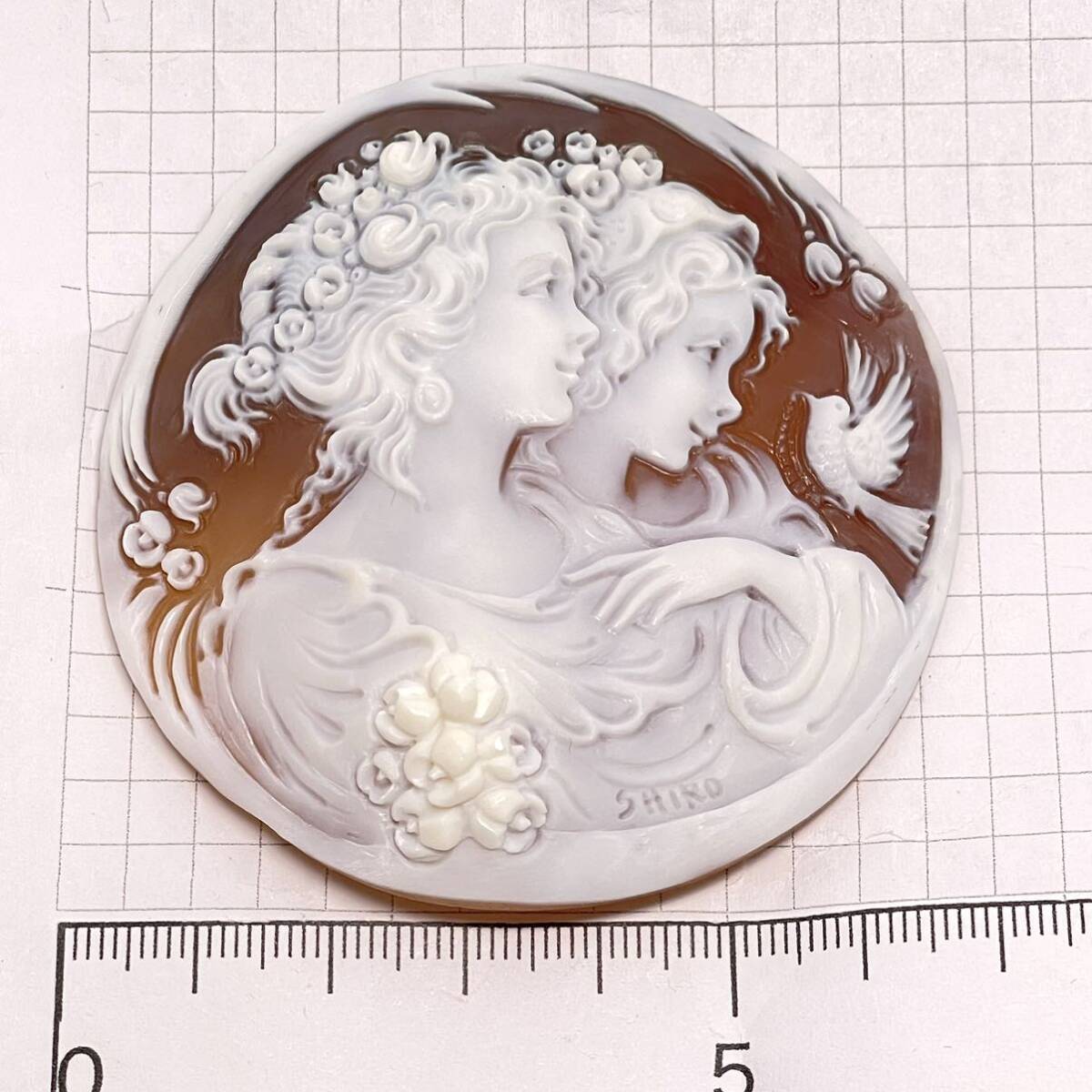 ★シェルカメオ 重量15.5g★彫刻 サイン入り 作家 ルース 貴婦人 CAMEO S3076の画像8