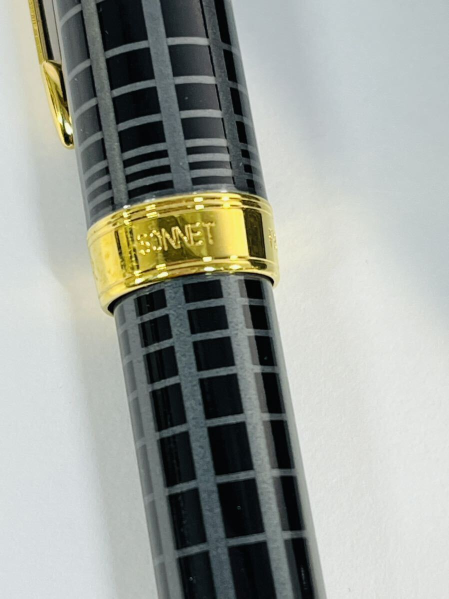 ◇1円 ★ 美品 ほぼ未使用 ペン先 18K 750 パーカーPARKER 万年筆 ブラック ゴールド ブランド文房具 ケース入り_画像4