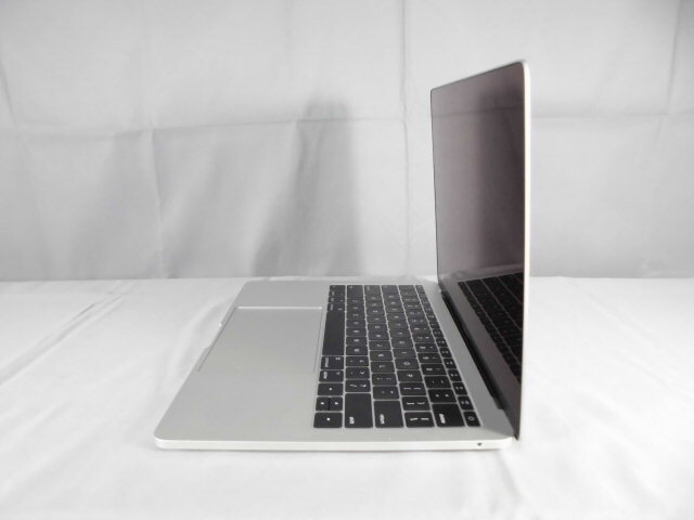 MacBook Pro 2017　(Corei5 2.3GHz、16GB、256GB、13.3インチ)_画像2