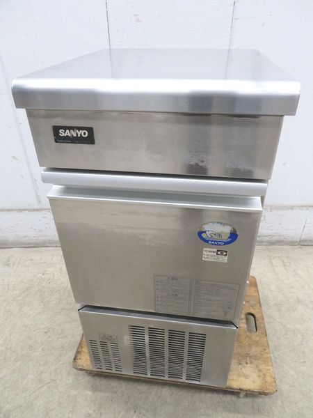 G418◇サンヨー 2012年◇製氷機 SIM-S2500 100V 395×450×800 G418◇サンヨー 2012年◇製氷機 SIM-S2500 100V 395×450×800