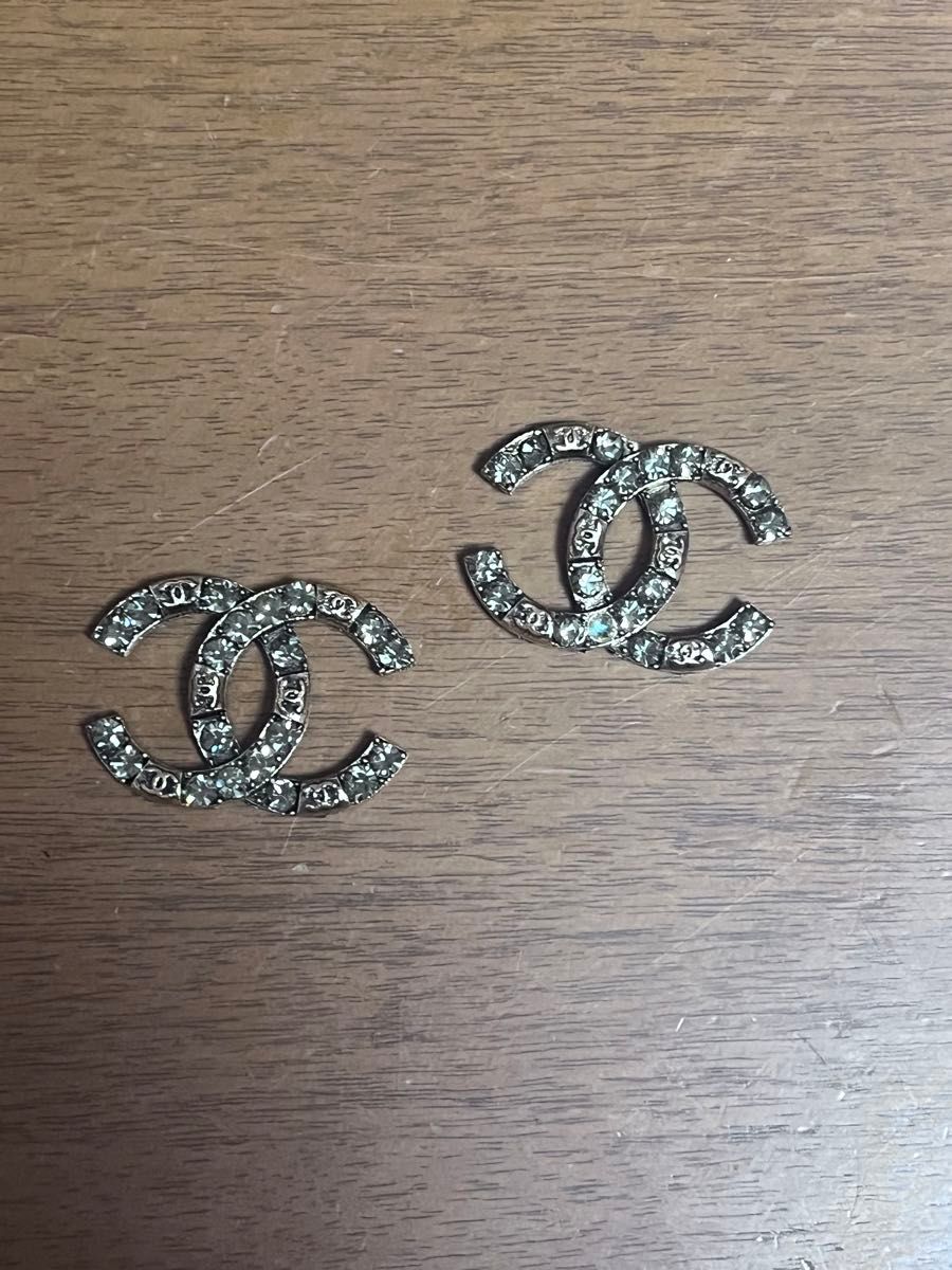 CHANEL シャネル バッジ ブローチ コサージュ パーツ|Yahoo CHANEL シャネル バッジ ブローチ コサージュ パーツ|Yahoo