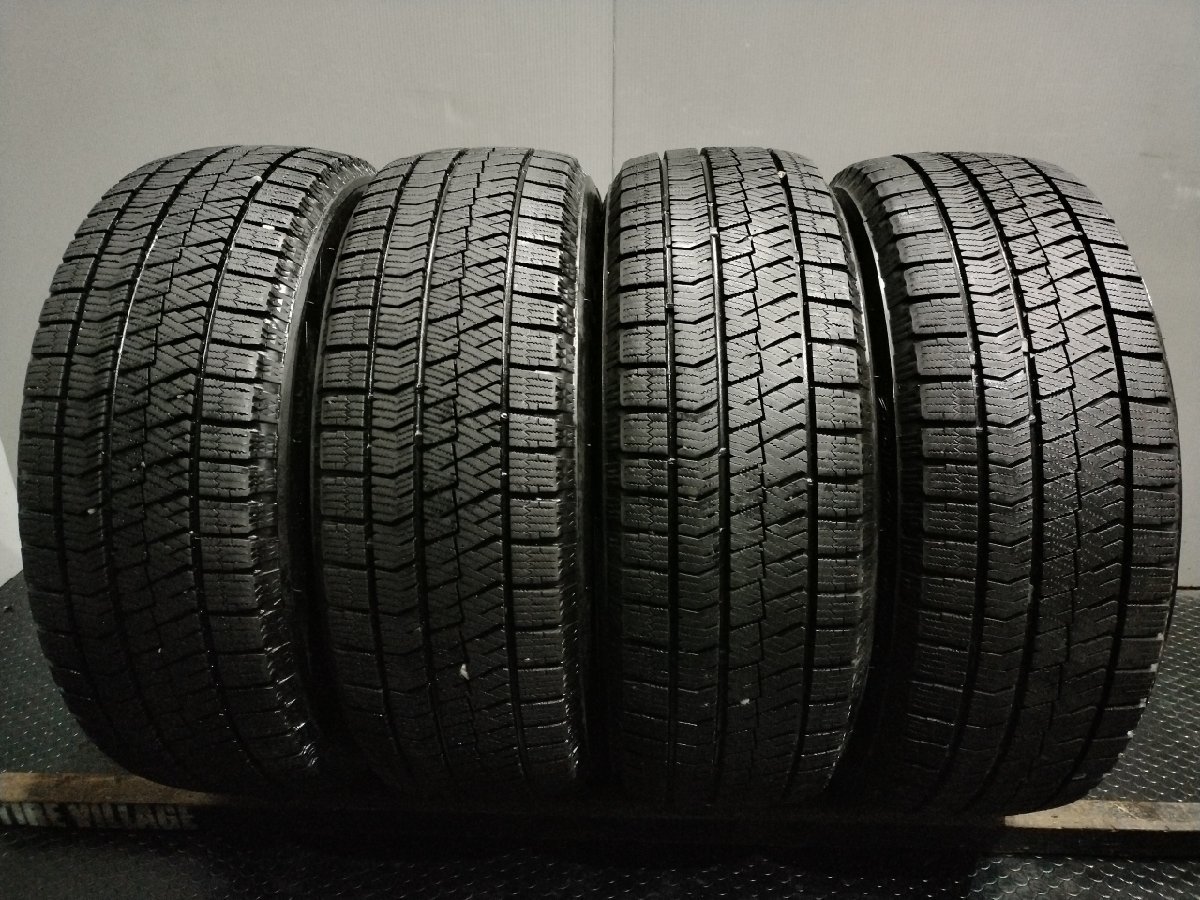 BS BRIDGESTONE BLIZZAK VRX2 205/60R16 16インチ スタッドレス 4本 22年製 バリ溝 ヴォクシー ノア ビアンテ ステップワゴン等　(KTF011)_画像1