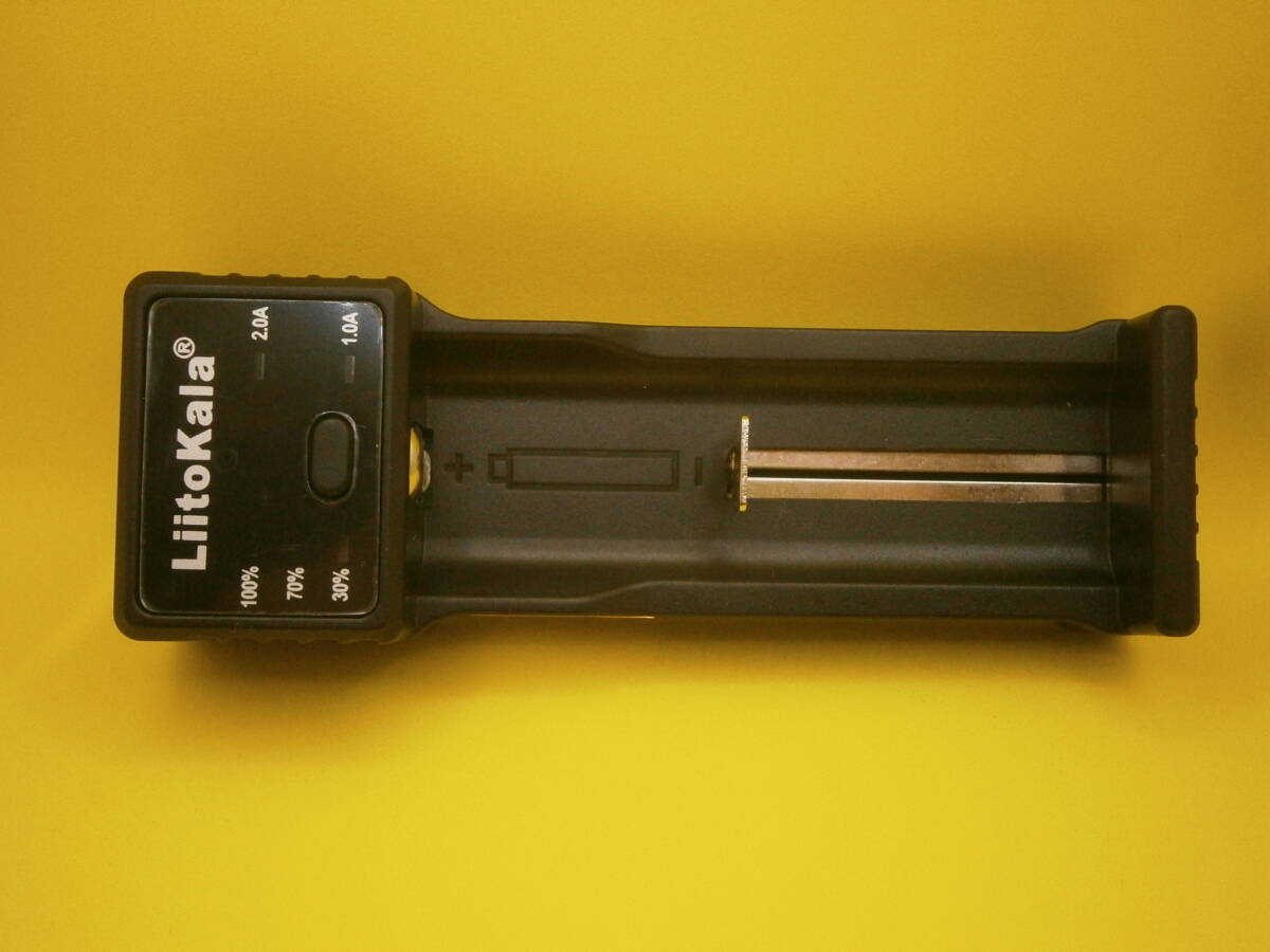 送料無料 LiitoKala 充電器 Lii-100C(USB出力付) USB入力 リチウム電池 NI-MH電池 18650 他多数に使用可能の画像5