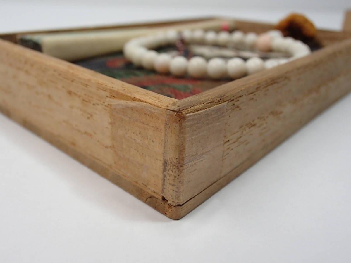 ミニチュア 雛道具 数珠 扇子 袱紗 木箱入 アンティークの画像10