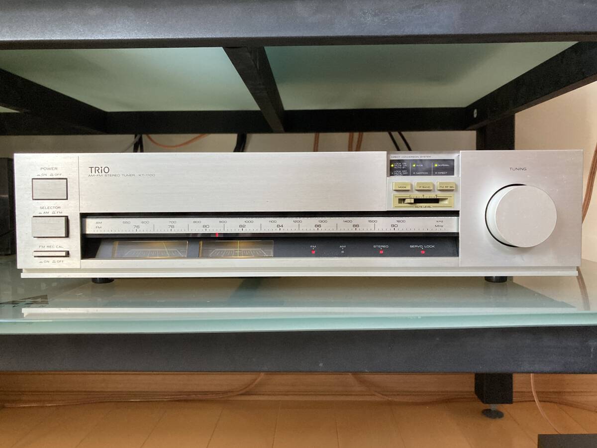 TRIO Trio KT-1100 FM/AM tuner burr navy blue operation goods the back side rust . awful therefore Junk postage included 