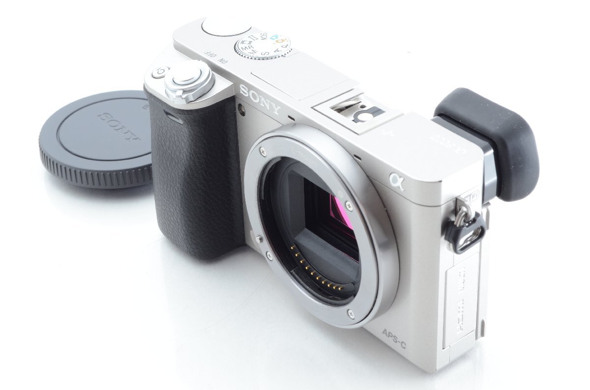#B009 ★ショット数”2534”回!良品♪★SONY α6000 ボディ シルバー ILCE-6000 ソニー