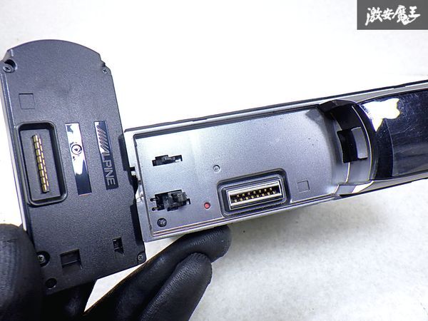 ★通電確認済み★ ALPINE アルパイン iDA-X001 AM/FM USB オーディオ デッキ 1DIN 即納 棚N-1_画像6