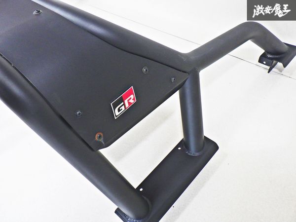 ドレスアップに!! トヨタ 純正 GUN125 ハイラックス GRスポーツ スポーツバー ロールバー GRスポーツバー 即納 棚H_画像5