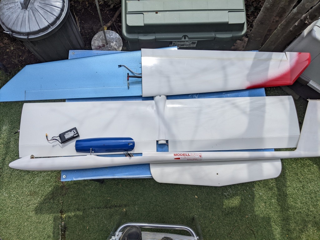  Germany * gel Hal dopo rack *RC slope glider * schale -* wing length 282cm* used * mechanism attaching * immediately ..