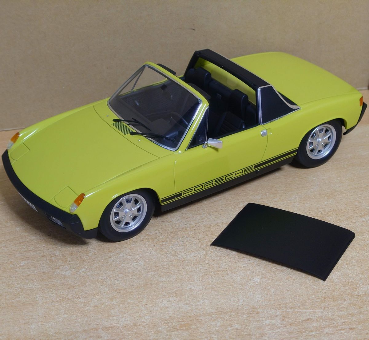 1/18 ポルシェ 914/4 2.0 1972 グリーン 1000台限定 NOREV製ダイキャスト製ミニカー