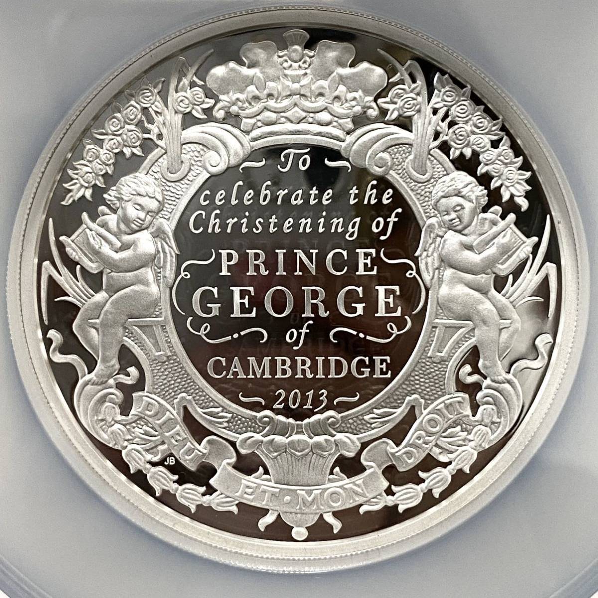 【最高鑑定】2013年 イギリス 初期500枚 銀貨 NGC PF70 ULTRA CAMEO ジョージ王子 洗礼式 10ポンド 銀貨 アンティーク モダン コイン_画像1