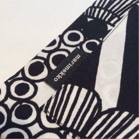 《マリメッコmarimekko／新品》PIENI SIIRTOLAPUUTARHA ESILIINA／APRON エプロン レディース／067798 190／ホワイト/ブラック／MR004109_画像6