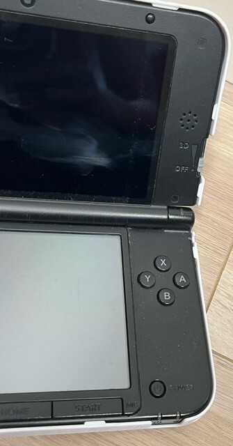 任天堂　Nintendo　ニンテンドー3DS LL ブルー×ブラック　マリオカバー付　動作確認済　初期化済　タッチペン無　アダプタ無　中古品_画像7