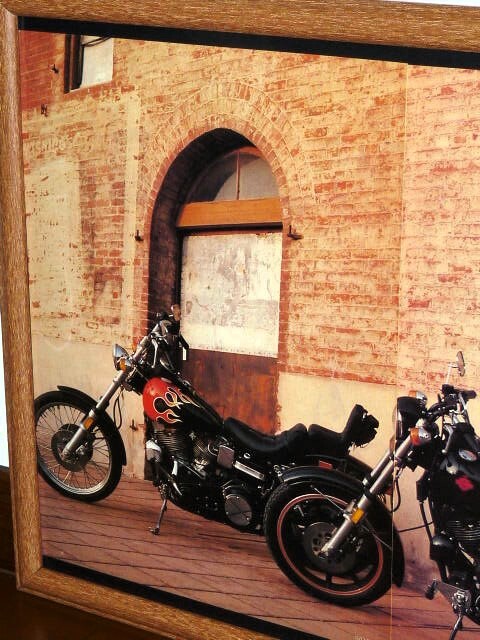 1980年 USA 洋書雑誌記事 額装品 Harley Davidson FXB Sturgis + FXWG Wide Glide (A3size) / 検索用 店舗 看板 ガレージ ディスプレイ AD_画像2