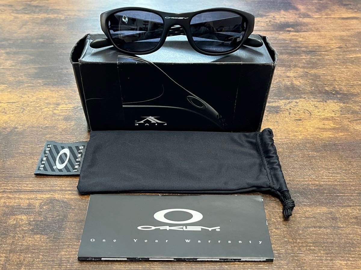 希少 ほぼ未使用 OAKLEY オークリー FIVE ファイブ トムクルーズ 希少 ほぼ未使用 OAKLEY オークリー FIVE ファイブ トムクルーズ