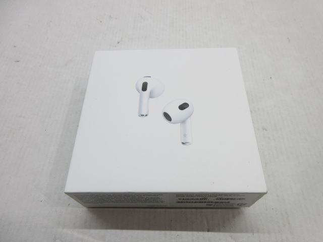 k31460-ty 【送料650円】中古品★Apple AirPods 第3世代 MagSafe充電ケース付き MME73J/A [108-240315]_画像1