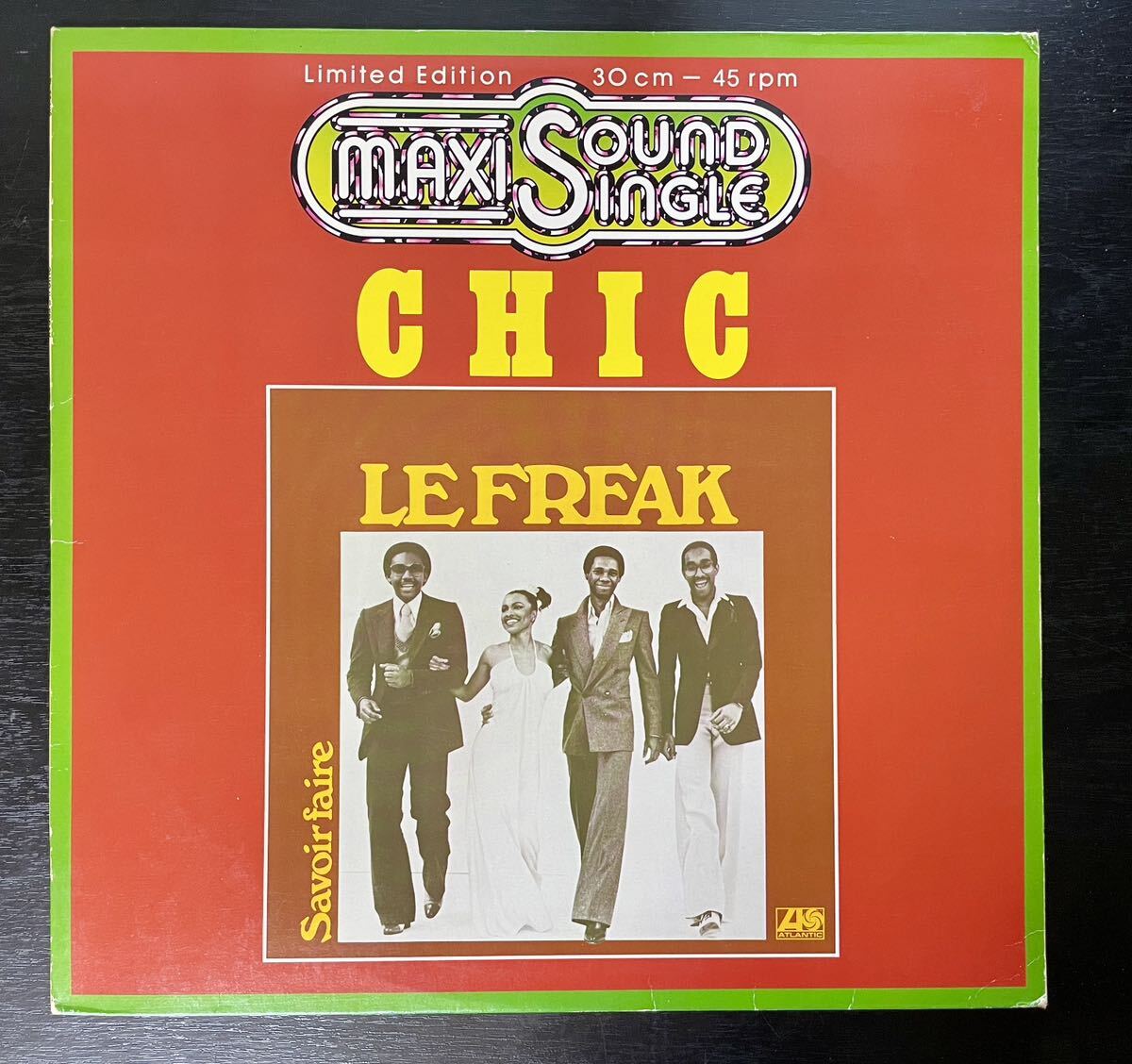 CHIC / LE FREAK 中古盤12インチカラーレコードの画像1