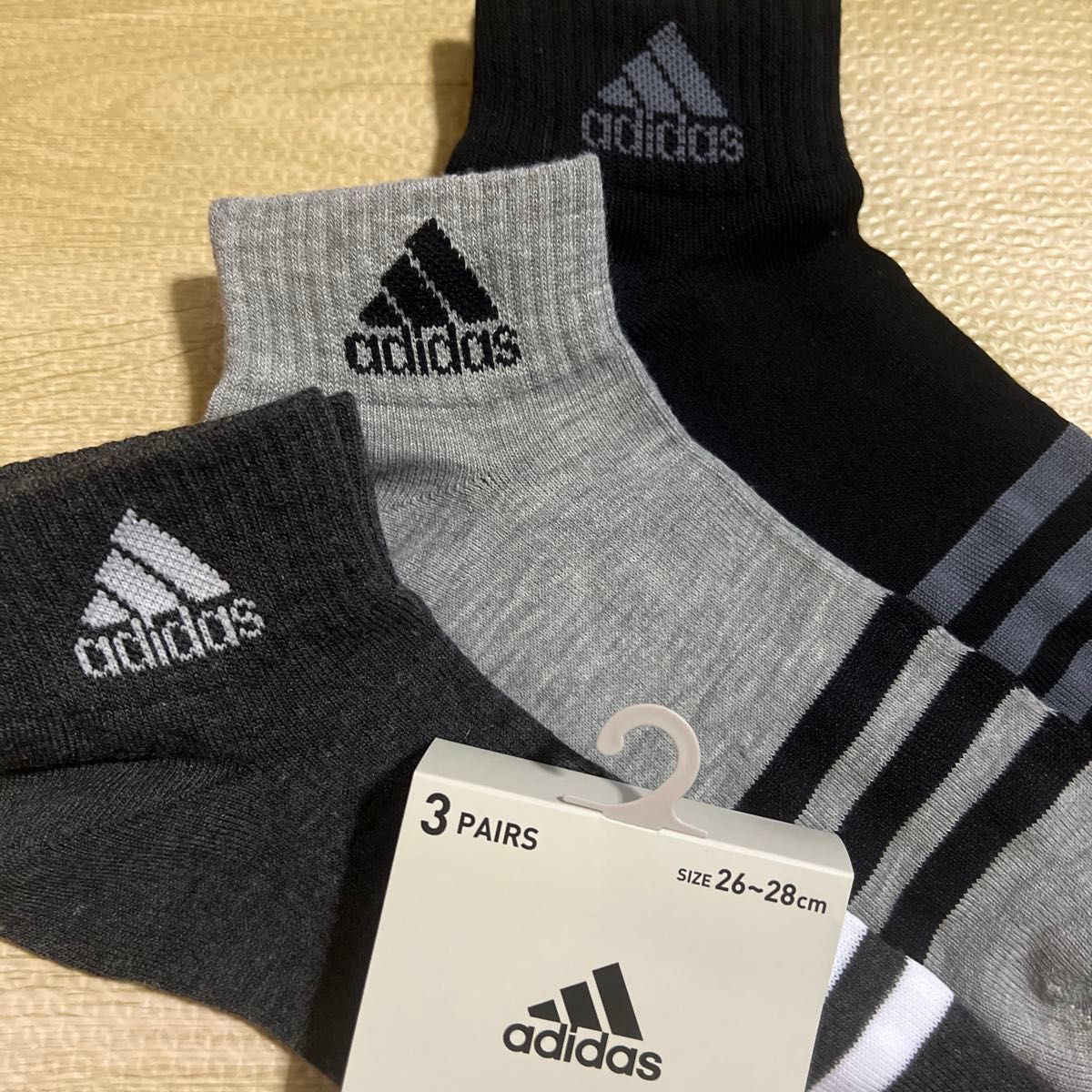 adidasアディダス　ソックス　3足組                        サイズ26〜28cm