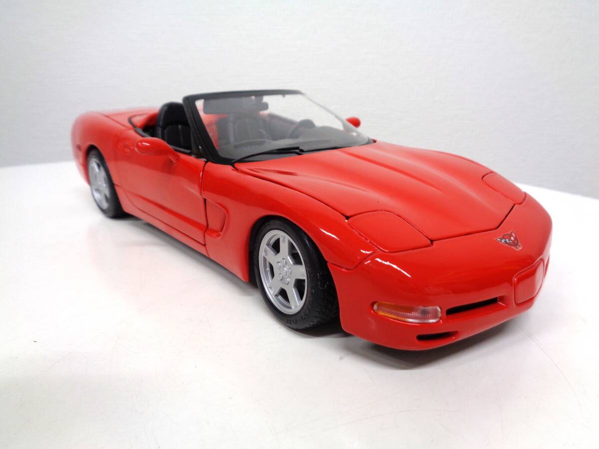 希少 Maisto マイスト 1/18 1998年 シボレーコルベット コンバーチブル レッド ブラックインテリアの画像6