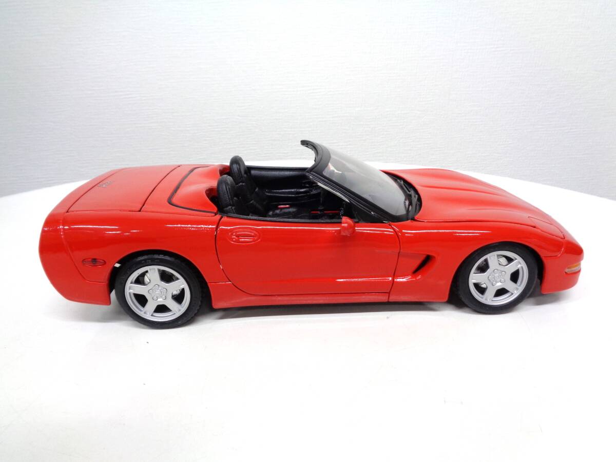 希少 Maisto マイスト 1/18 1998年 シボレーコルベット コンバーチブル レッド ブラックインテリアの画像7