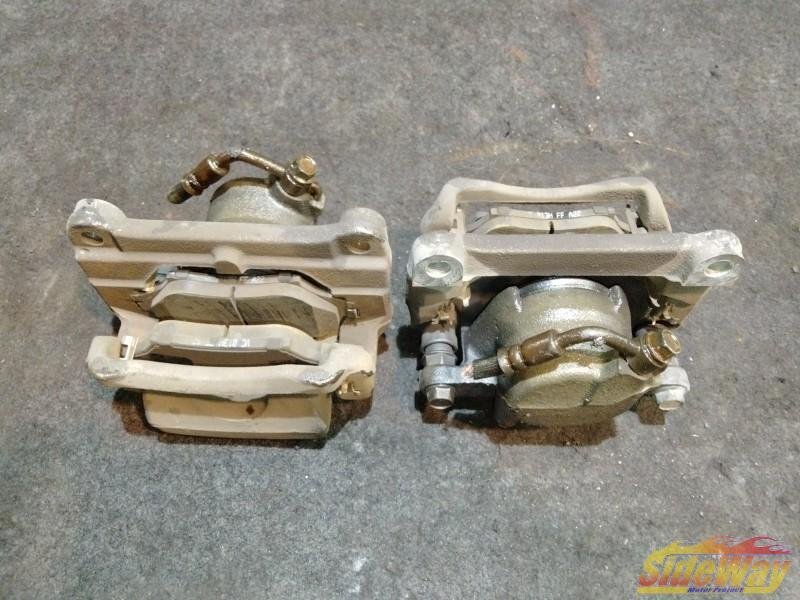 M_ Roadster (NCEC) front brake calipers left right [D88S]