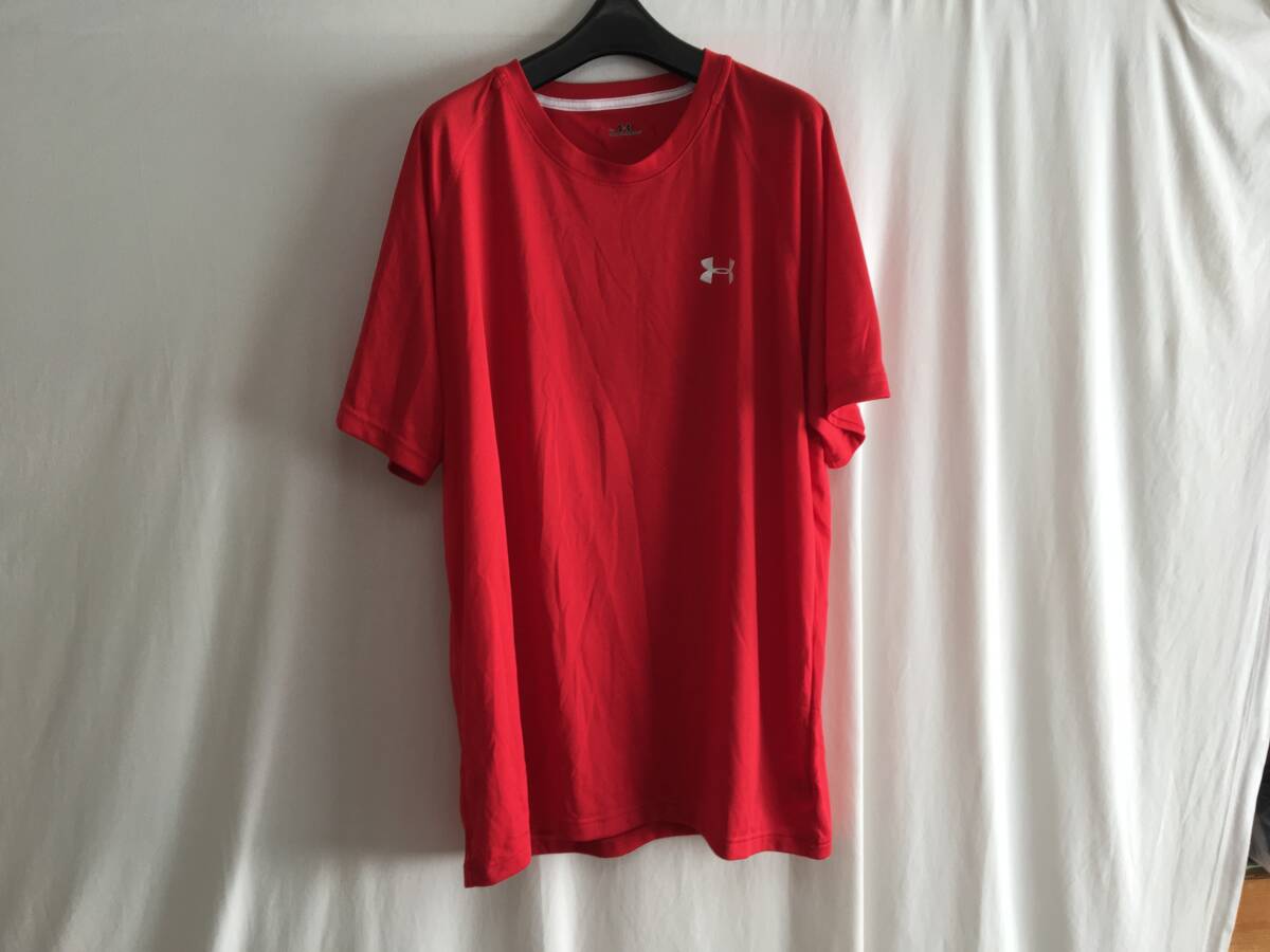 美品！アンダーアーマー ドライTシャツ　サイズXL 赤　送料レターパックライト370円_画像1