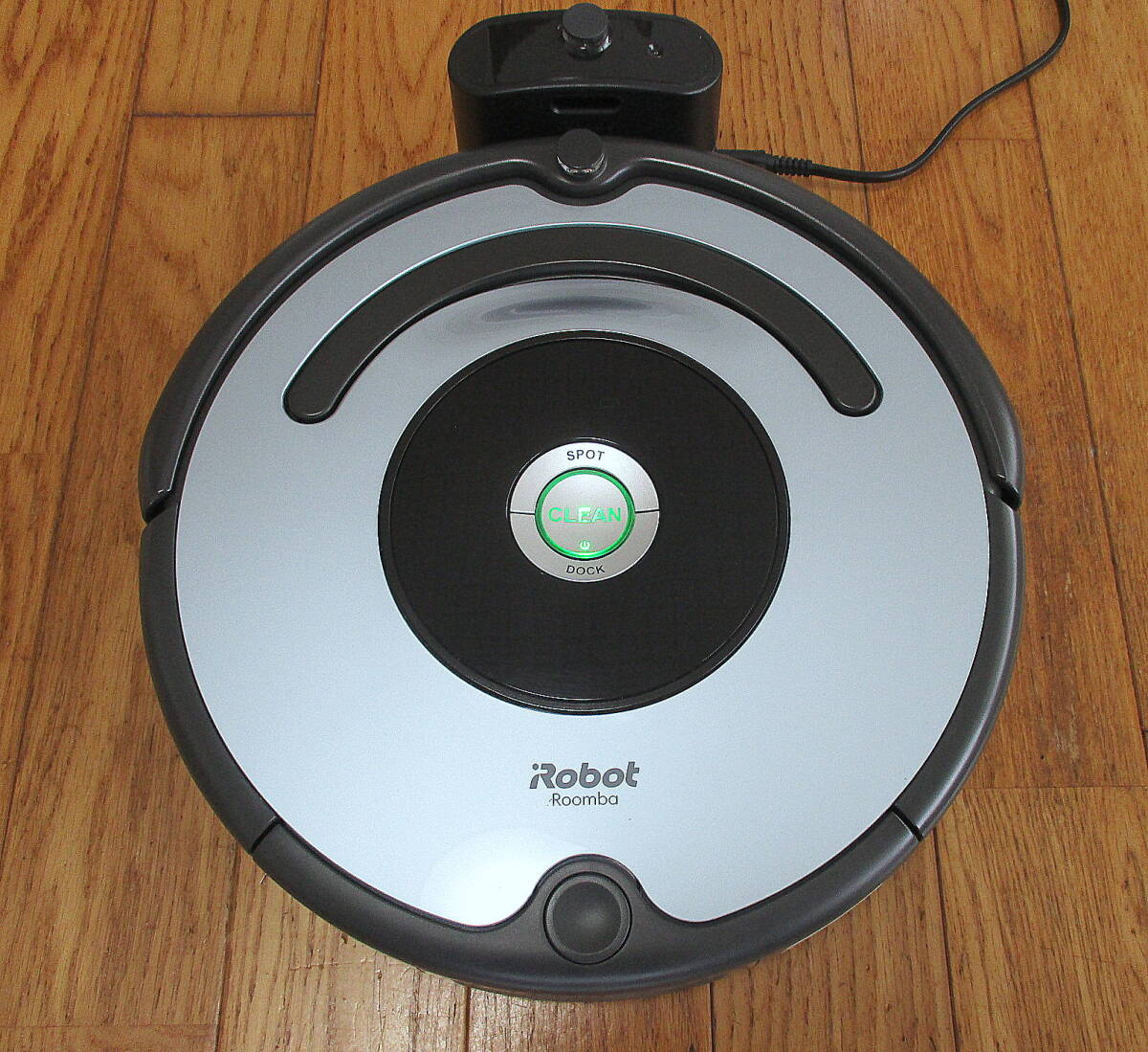 ルンバ iRobot Roomba 641 3~4回のみ使用その後保管 バッテリー(4500mAh超大容量)新品に交換！使用少！超美品！_バッテリー新品 充電完了