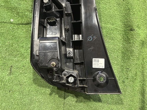 ホンダ　N-BOX　JF3　JF4　純正　N BOX 右　右側　テールライト　テールランプ　　ICHIKOH D186 　＜ジャンク品＞_画像7