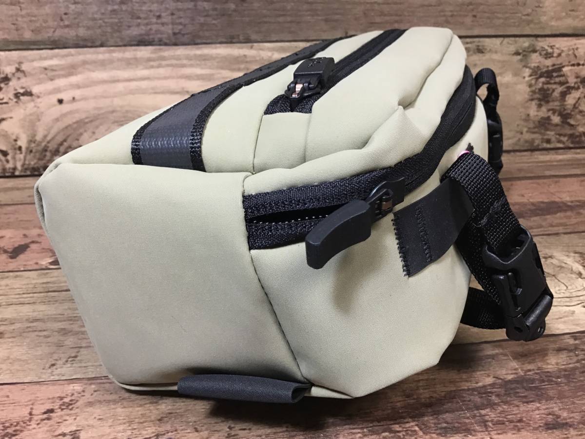 HQ339 ラファ Rapha BARBAG ハンドルバーバッグ カーキ_画像5