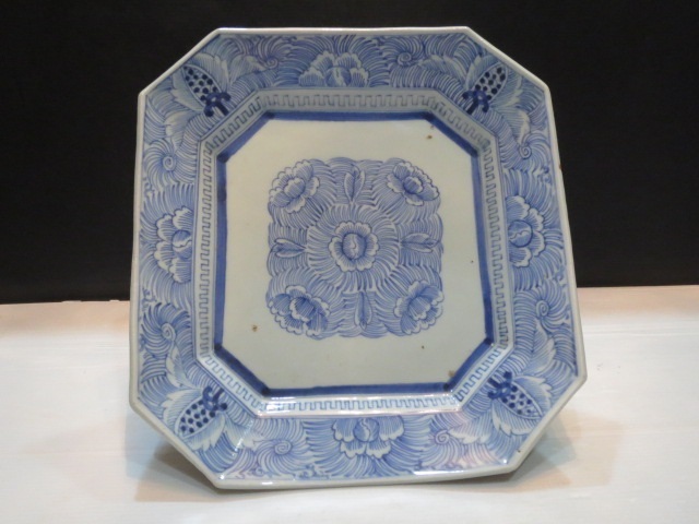  old Imari blue and white ceramics line .. cut . four person length angle large plate shaku size plate less scratch 