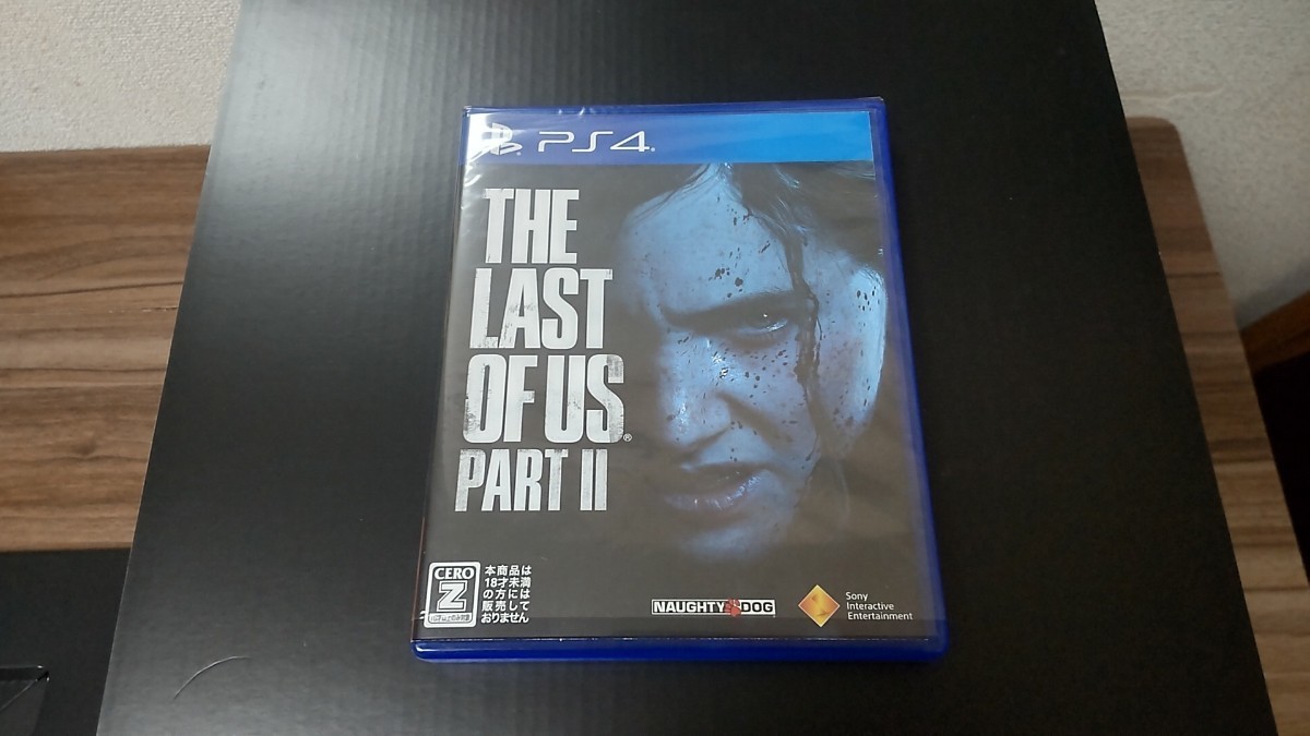 PS4 The Last of Us Part Ⅱ コレクターズエディション 同梱品 エリー ロインチ スタチュー＆ラストオブアスパート2 ゲームソフトのみ_画像2