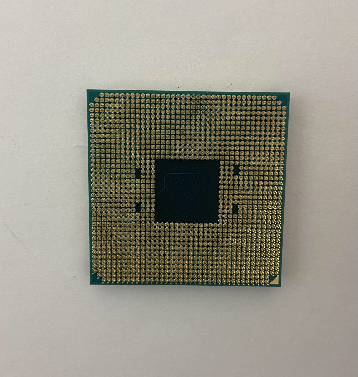 BF8// AMD Ryzen 7 1800X //中古分解品 CPUの画像2