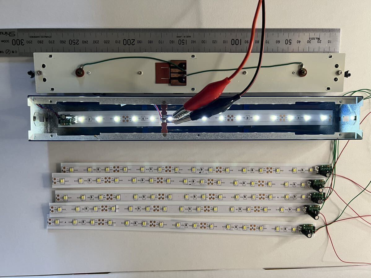 室内灯　長さ265mm 白色LED 0系新幹線中間車用　5輌分セット　コンデンサー　抵抗　整流器　基盤組込　チラツキ防止12V　ＨＯゲージ_画像4