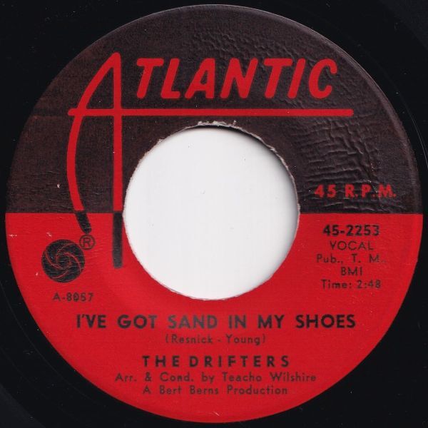 Drifters I've Got Sand In My Shoes / He's Just A Playboy Atlantic US 45-2253 206126 R&B R&R レコード 7インチ 45_画像1