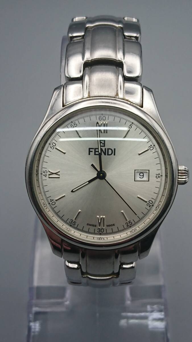 FENDI フェンディ デイト クォーツ 腕時計 210G 016-600 シルバーカラー文字盤 純正ブレス 動作未確認_画像1