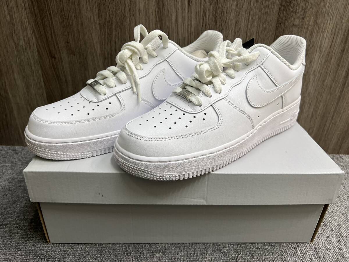 【DK-20733H】未使用保管品 NIKE AIR FORCE 1'07 ナイキ エア フォース 1'07 CW2288-111 26.5cm スニーカー メンズ タグ・保存箱付_画像1