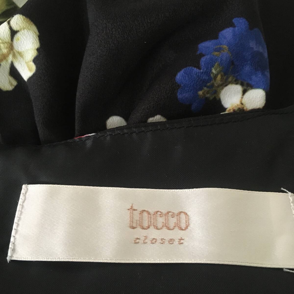 tocco closet トッコ クローゼット 美品 カラフルフラワーワンピース_画像3