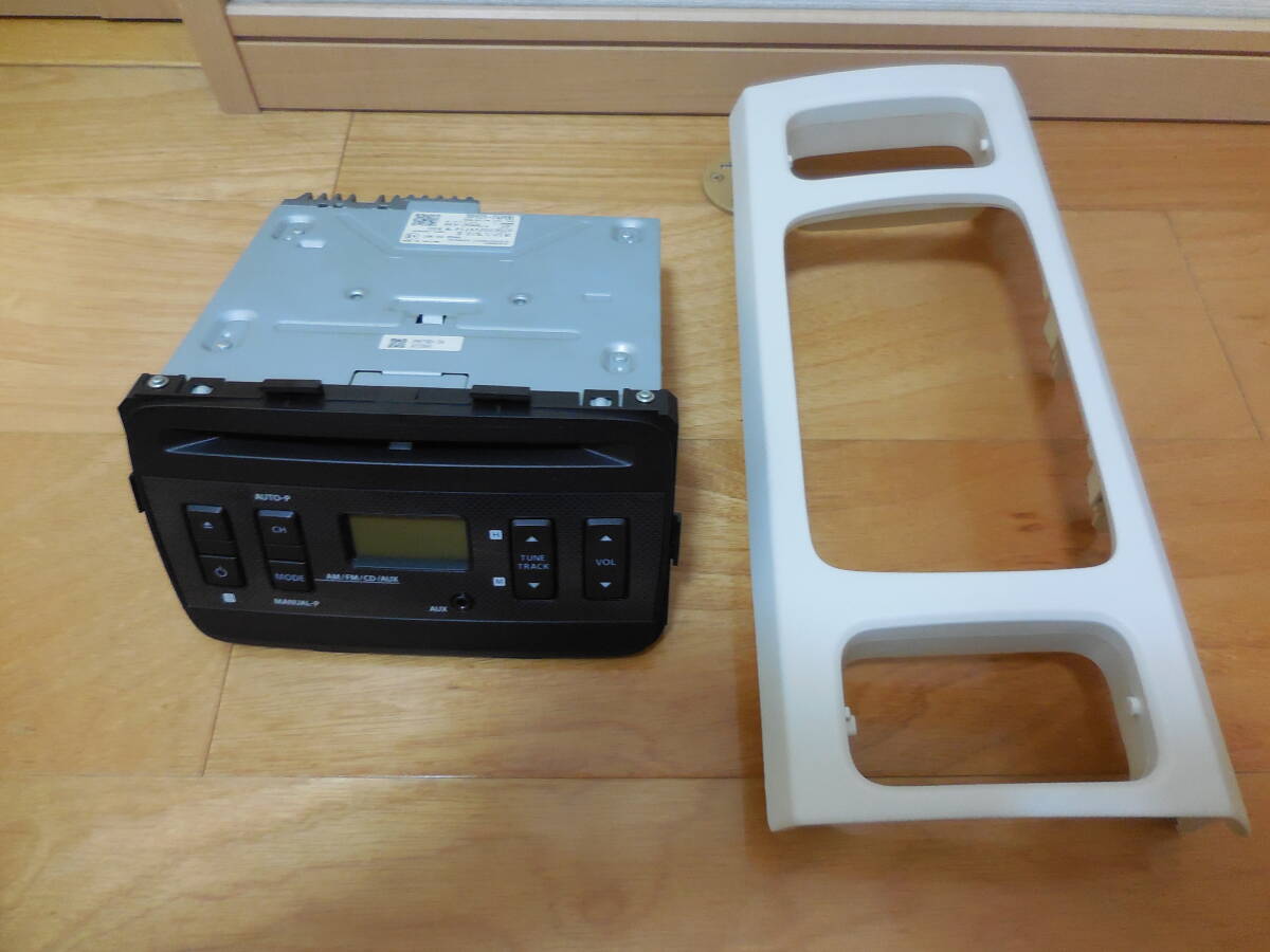 スズキ 純正 オーディオ CD プレイヤー アルト用 パネル セット AUX 39101-74P00 SUZUKI デッキ プレーヤー HA36S インパネ 枠 動作確認品